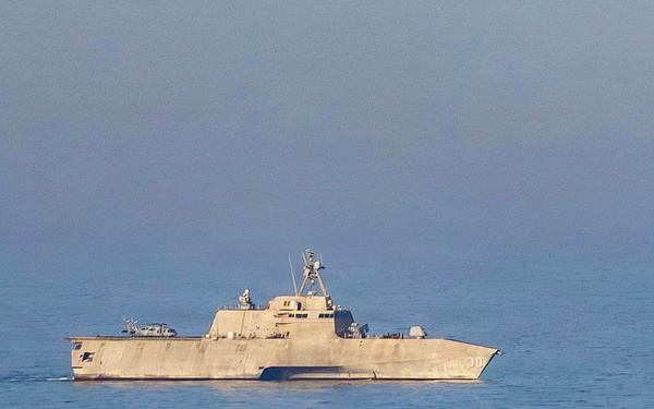 USS Canberra patrols the Arabian Sea