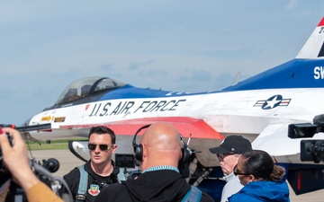 Military aircraft arrive at Kentucky Air Guard Base for Thunder Over Louisville air show