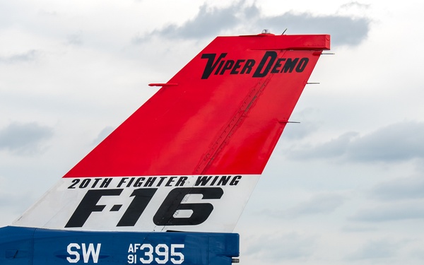 Military aircraft arrive at Kentucky Air Guard Base for Thunder Over Louisville air show