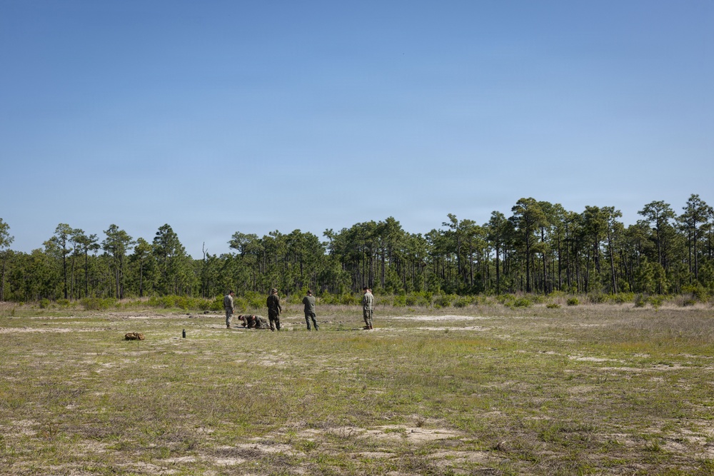 EOD Technicians Compete in USMC EOD Team of the Year Competition