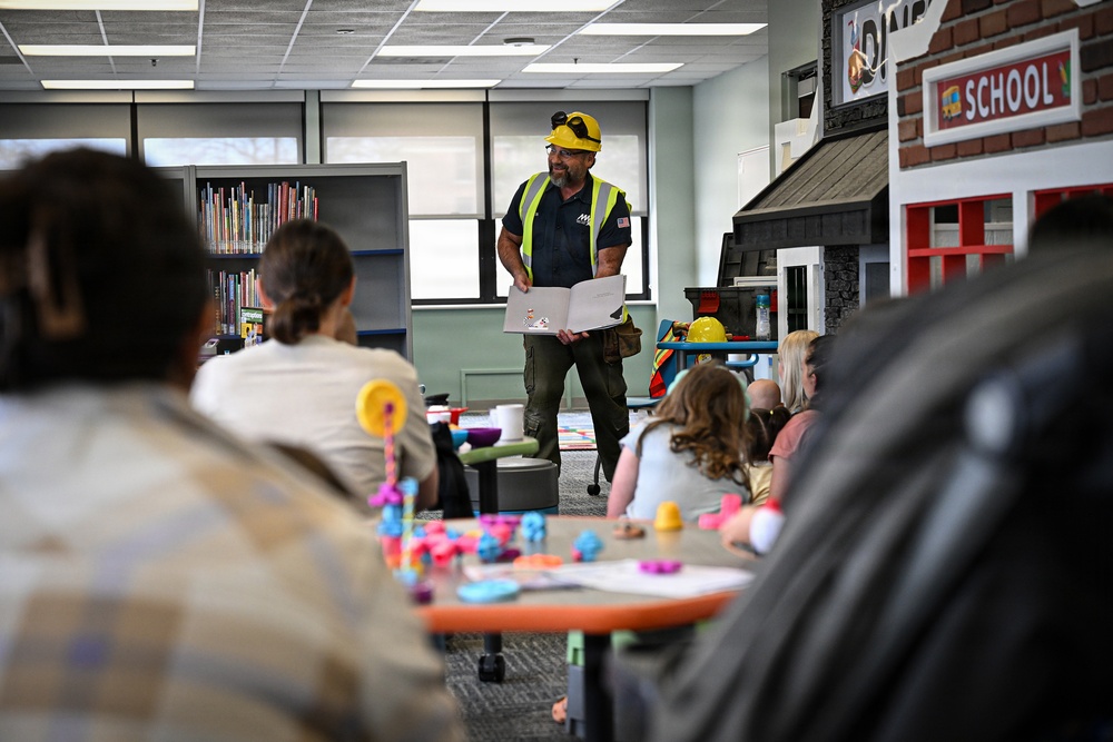 MWR Library Reopening Brings Stories, Dance and Smiles to Naval Station Great Lakes