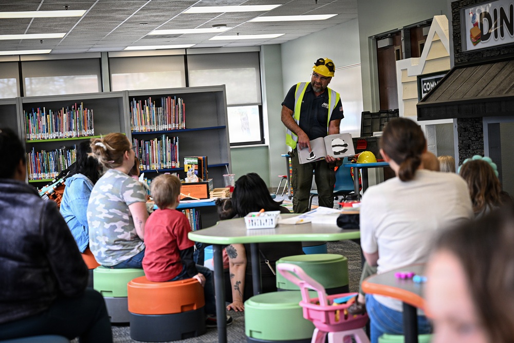 MWR Library Reopening Brings Stories, Dance and Smiles to Naval Station Great Lakes