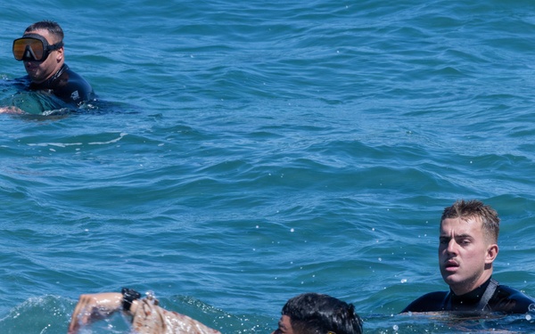 BLT 2/4 conducts Surf Qualifications