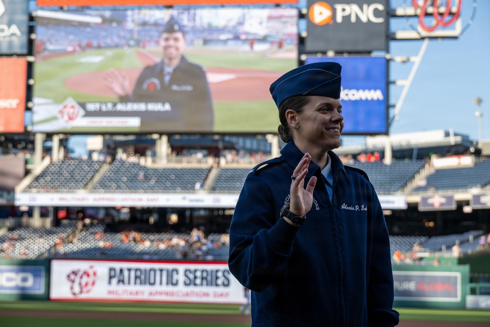 Washington Nationals honor our joint service members at Nats on Base summit