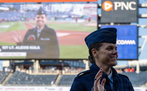 Washington Nationals honor our joint defenders at Nats on Base summit