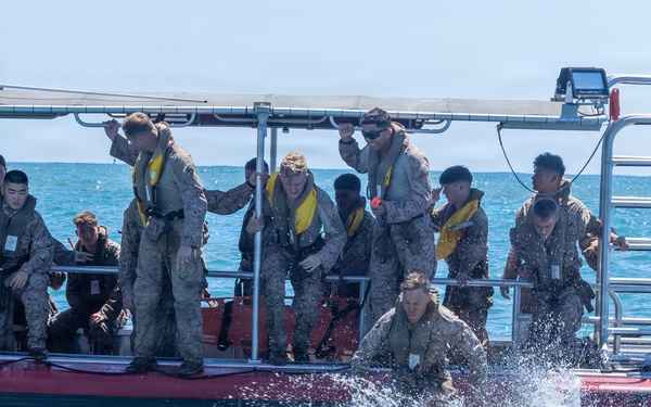 BLT 2/4 conducts Surf Qualifications