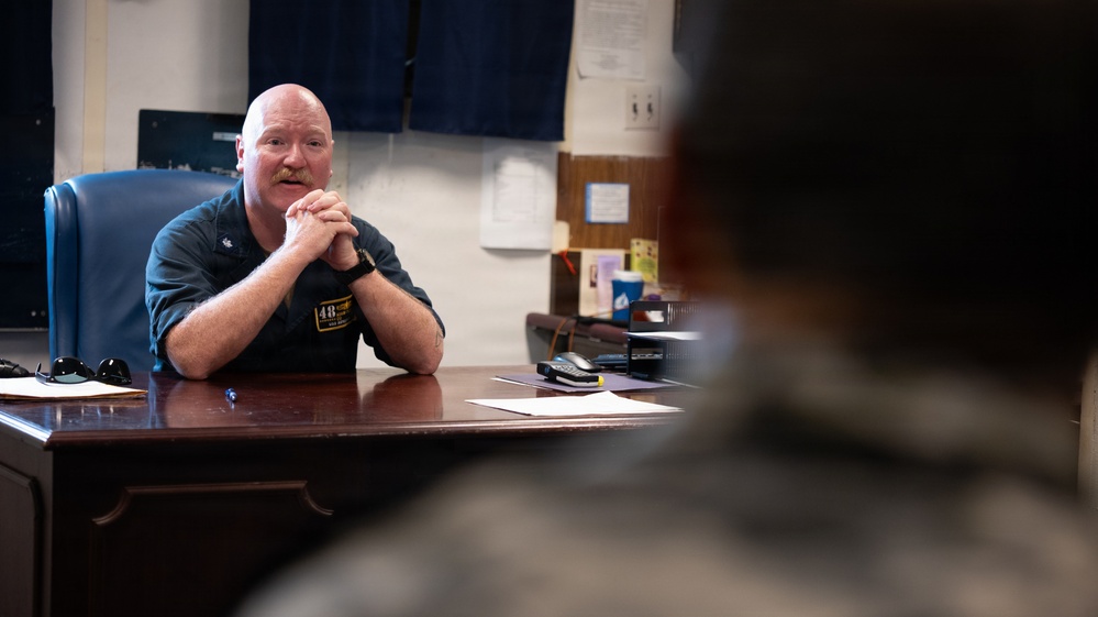 Task Force Ashland Conducts Cross-Deck Subject Matter Expert Exchange with Australian Sailors