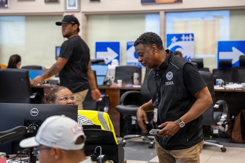 Saipan Emergency Operations Center Responds to Sinlaku