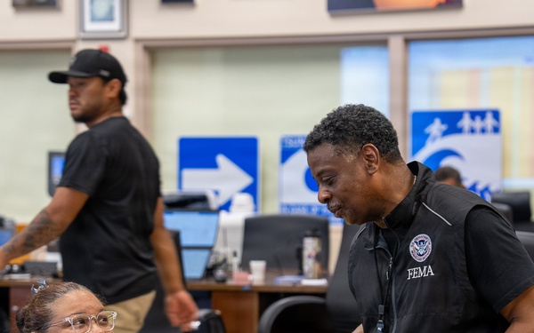 Saipan Emergency Operations Center Responds to Sinlaku