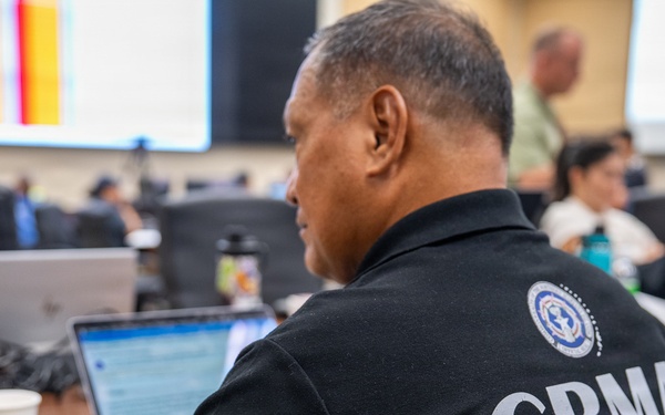 Saipan Emergency Operations Center Responds to Sinlaku