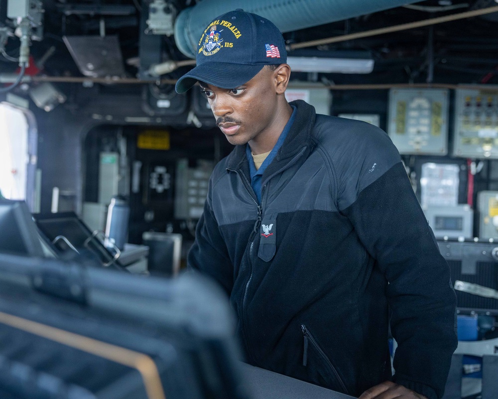 USS Rafael Peralta (DDG 115) Conducts Operations