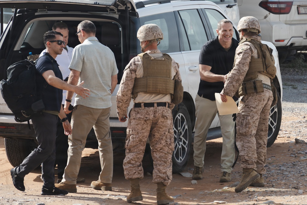 MARCENT senior leadership visit Marines with Echo 2/10