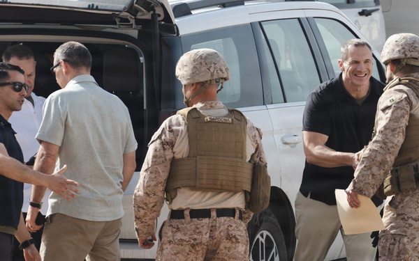 MARCENT senior leadership visit Marines with Echo 2/10