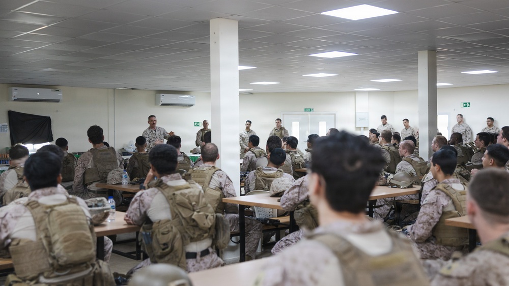 MARCENT senior leadership visit Marines with Echo 2/10