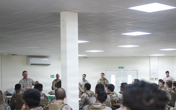 MARCENT senior leadership visit Marines with Echo 2/10