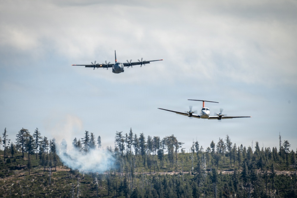 Lead Plane Shoots Off Smoke for Training
