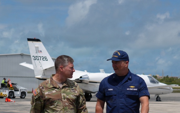 Joint Interagency Task Force South hosts Western Hemisphere Command commanding general