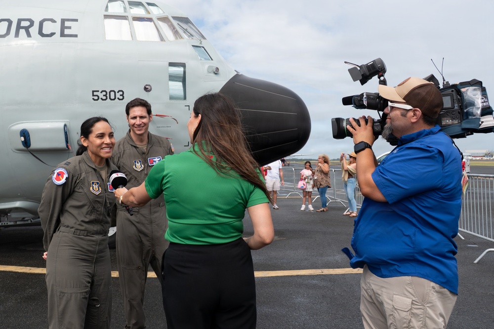 Hurricane Hunters spread awareness during CHAT