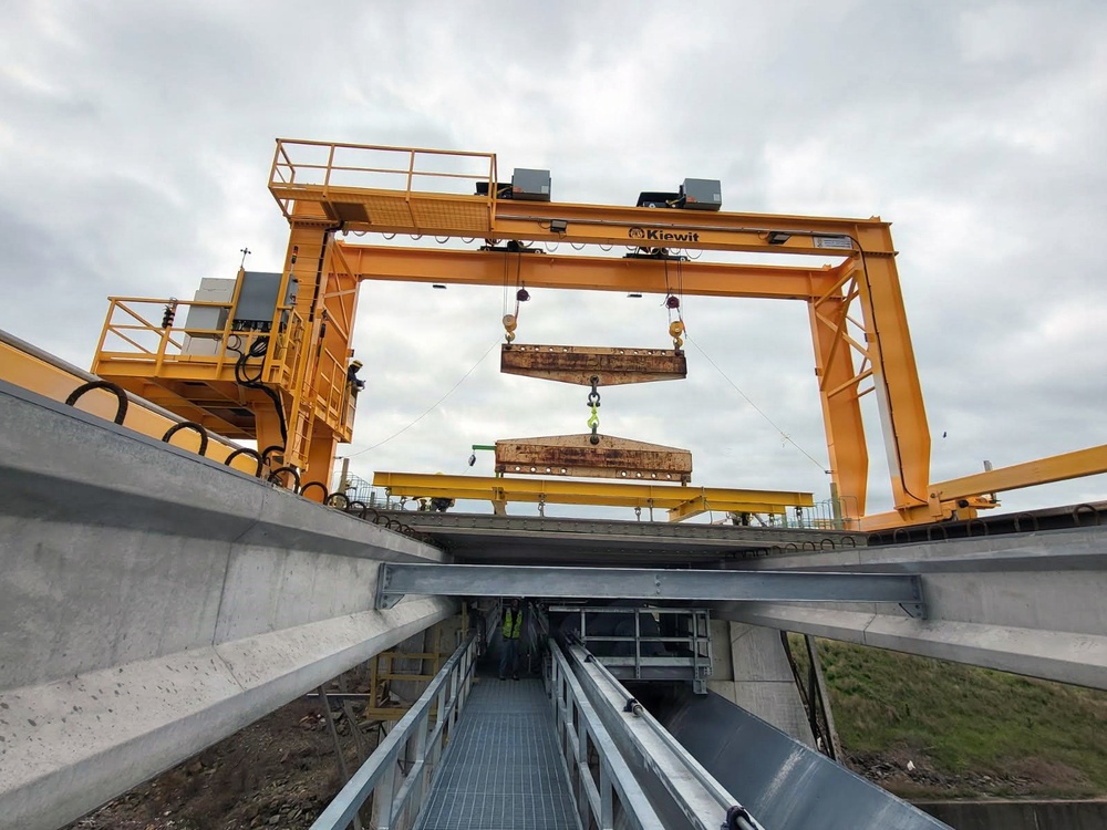 Bridge Construction Continues at Tenkiller Lake