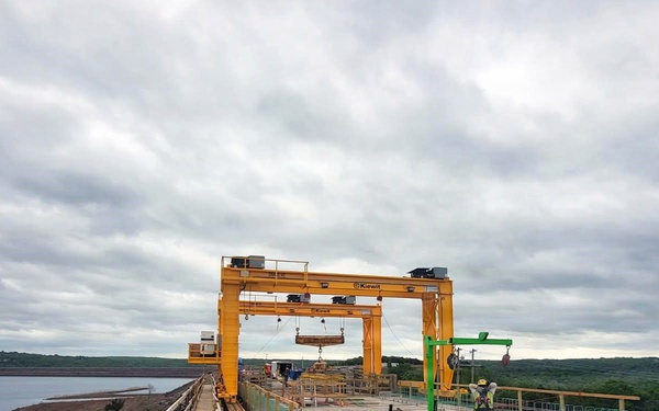 Bridge Construction Continues at Tenkiller Lake