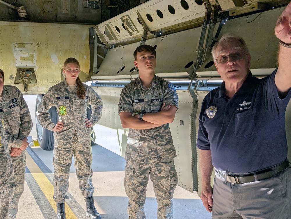 Barksdale AFB hosts Civil Air Patrol Louisiana Wing cadets for B-52 immersion