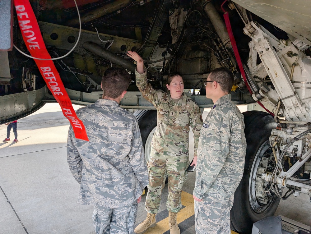 Barksdale AFB hosts Civil Air Patrol Louisiana Wing cadets for B-52 immersion