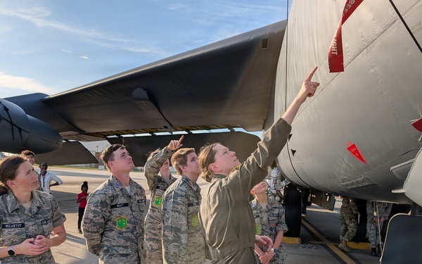 Barksdale AFB hosts Civil Air Patrol Louisiana Wing cadets for B-52 immersion