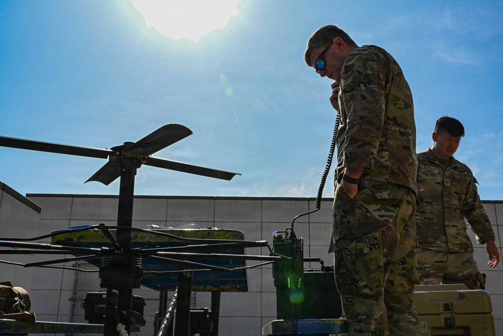 Freedom Flag 26-1: 31 CABS establishes contingency location for hot pit refueling