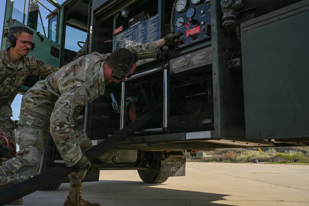 Freedom Flag 26-1: 31 CABS establishes contingency location for hot pit refueling