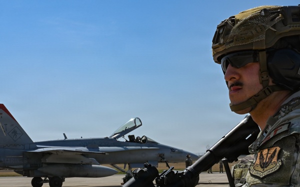 Freedom Flag 26-1: 31 CABS establishes contingency location for hot pit refueling