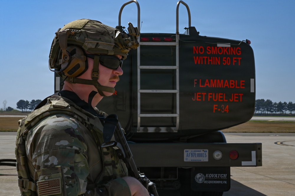 Freedom Flag 26-1: 31 CABS establishes contingency location for hot pit refueling