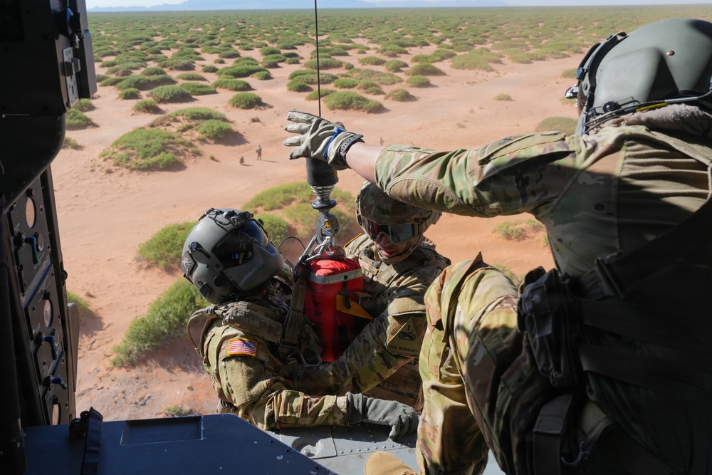 1st Armored Division CAB and HHBN conduct MEDEVAC cross-training