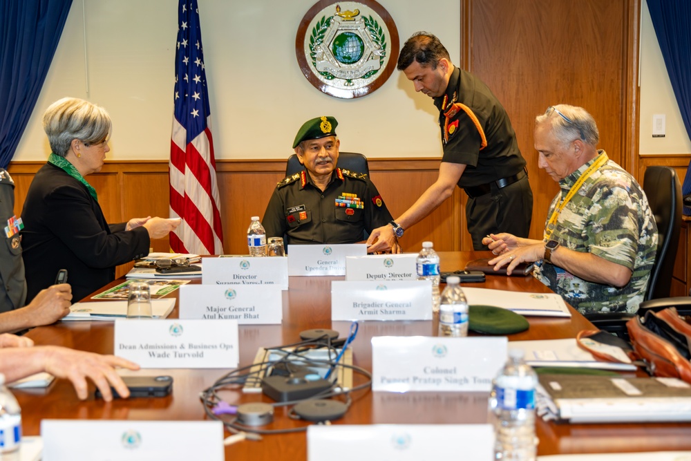 DKI APCSS Explore Opportunites With Indian Army