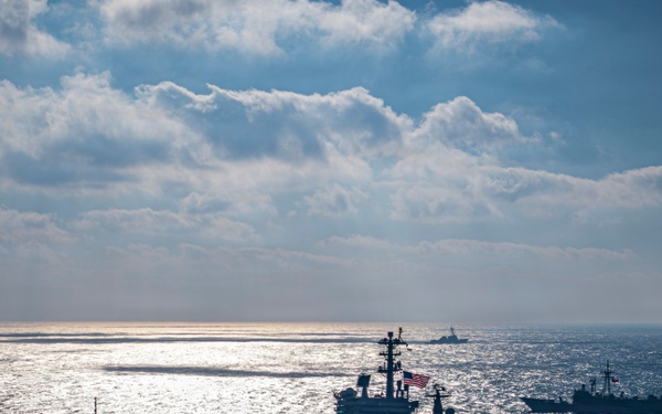 Nimitz Conducts a Bilateral Exercise Alongside Chilean Navy