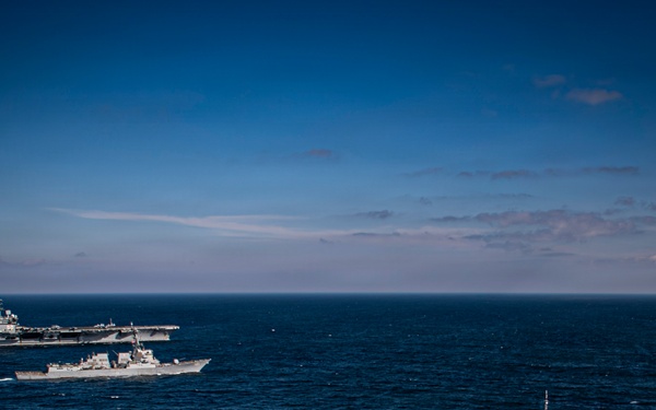 Nimitz Conducts a Bilateral Exercise Alongside Chilean Navy