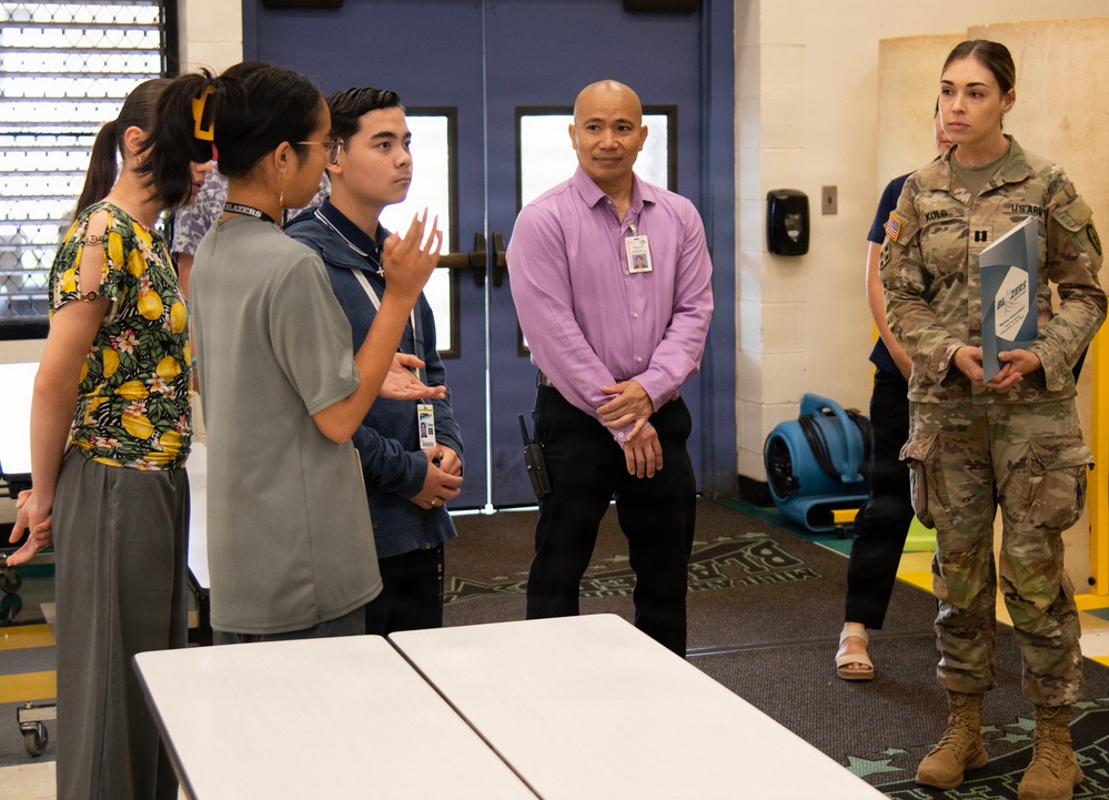 25th Combat Aviation Brigade leaders engage with students at Mililani Middle School