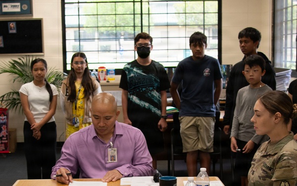 25th Combat Aviation Brigade leaders engage with students at Mililani Middle School