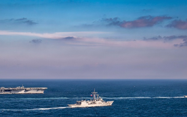 Chilean Navy and Nimitz Carrier Strike Group Photo Exercise