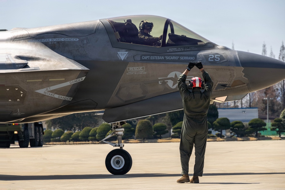 VMFA-242 takes to the skies out of Gwangju Air Base