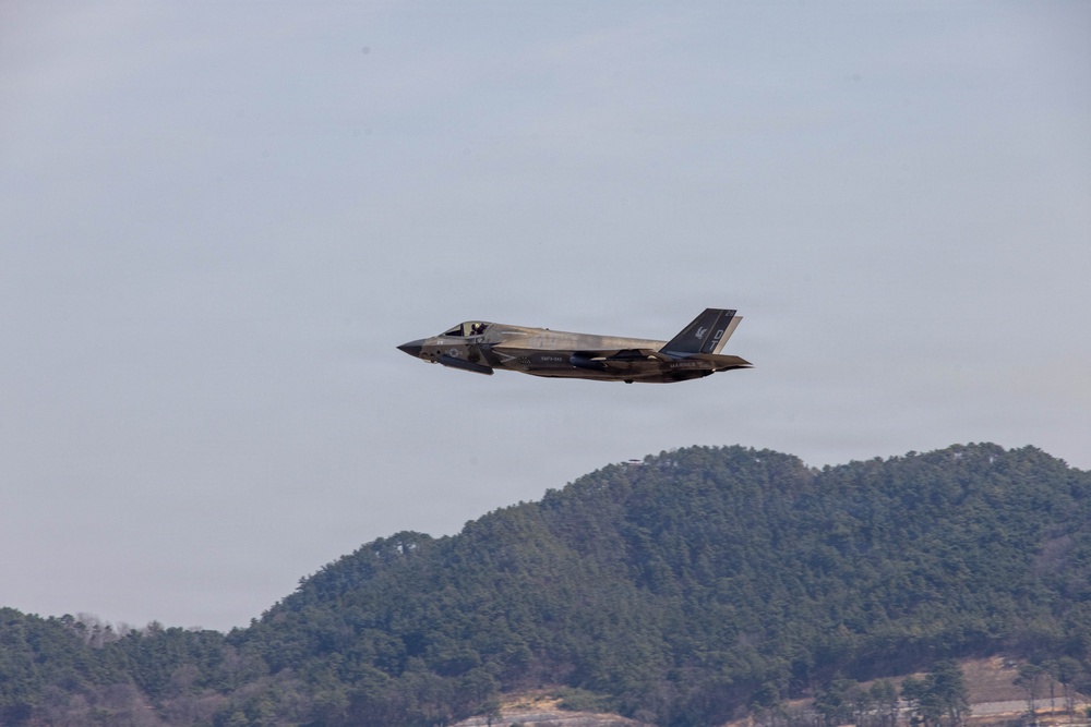 VMFA-242 takes to the skies out of Gwangju Air Base