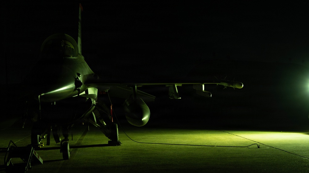 FF 26-1: ROKAF executes night sorties