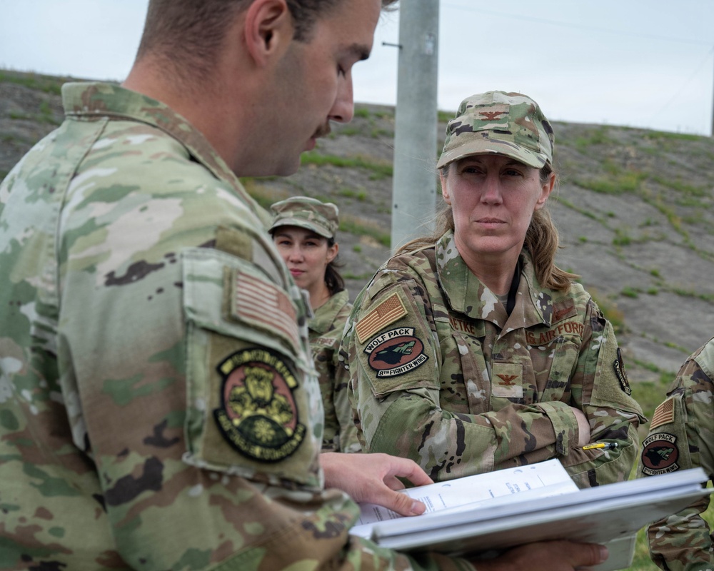 FF 26-1: Wolf and Wolf Chief visit with 8 MMS