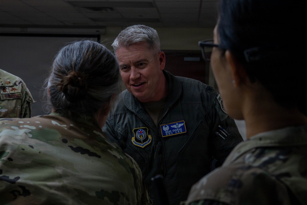 FF 26-1: Wolf and Wolf Chief visit with 8 MMS