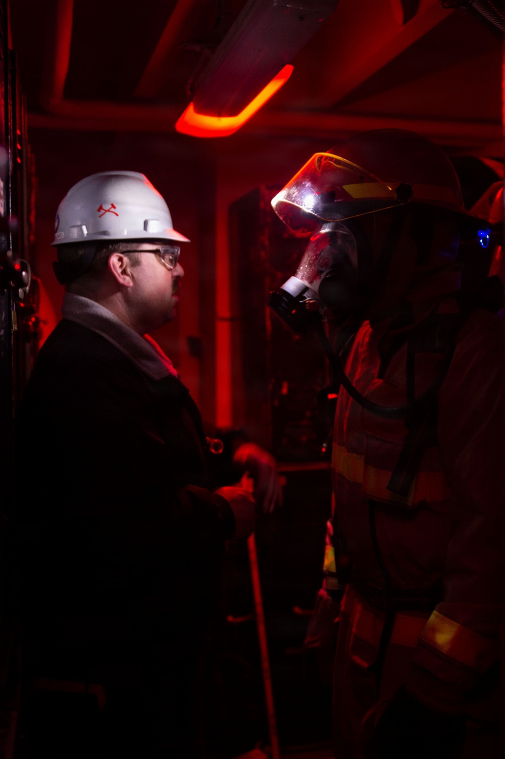 USS Ronald Reagan (CVN 76) Sailors Conduct U46C Damage Control Elite Firefighter Training