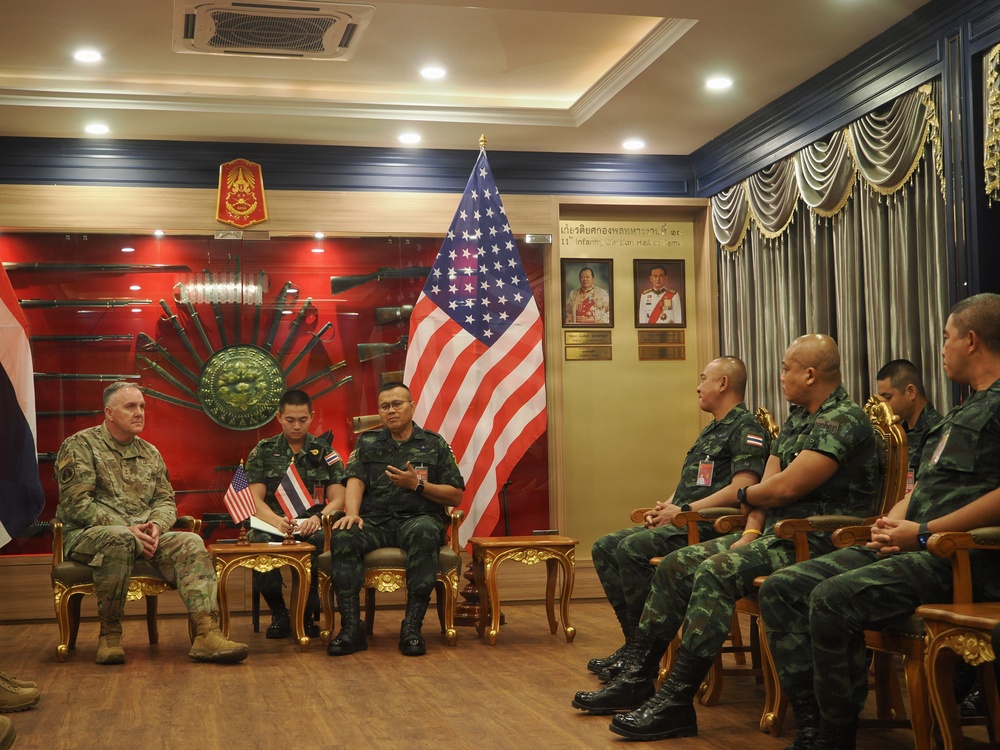 Washington National Guard leadership meets with Thailand's 11th Infantry Division Commander