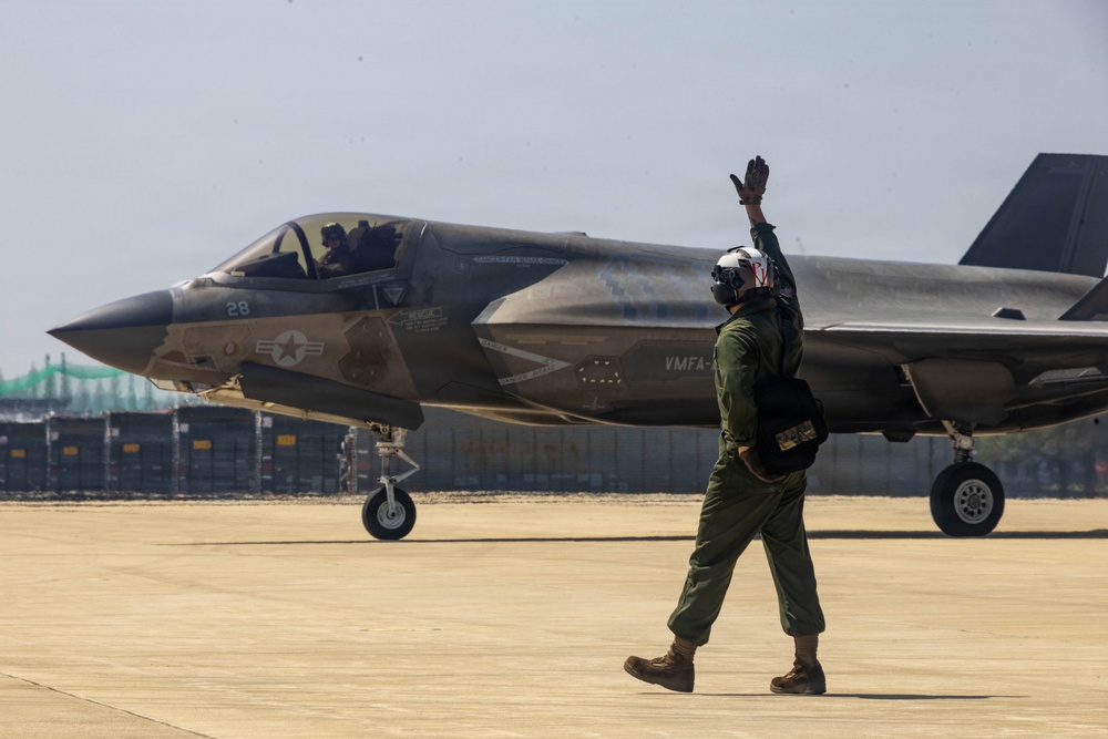 VMFA-242 trains with MWSS-171 during KMEP 26.1