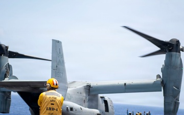Boxer Sailors, 11th MEU Marines Conduct Flight Operations