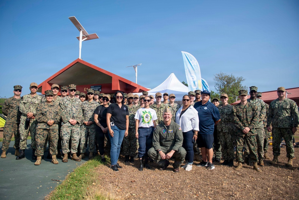 Boxer ARG Sailors, Marines Provide Humanitarian Aid