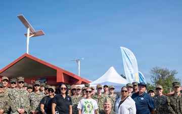 Boxer ARG Sailors, Marines Provide Humanitarian Aid