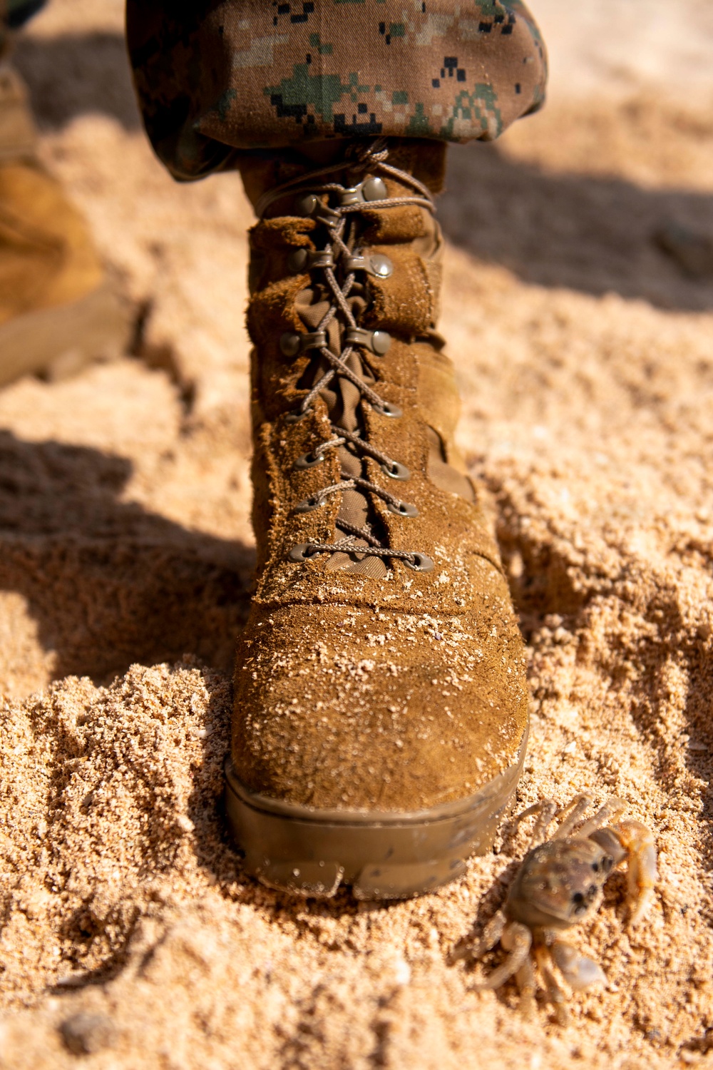 Boxer ARG Sailors, Marines Provide Humanitarian Aid